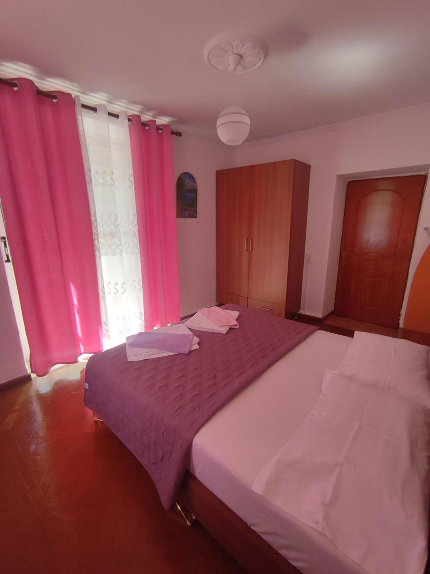 Rias Apartment Саранде Екстериор снимка